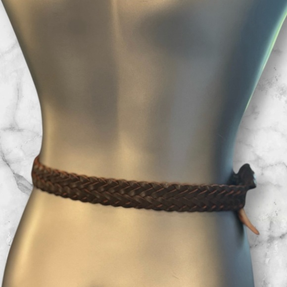 💟 Elegant Braided Leather Belt in Rich Dark Brown - Picture 4 of 13
